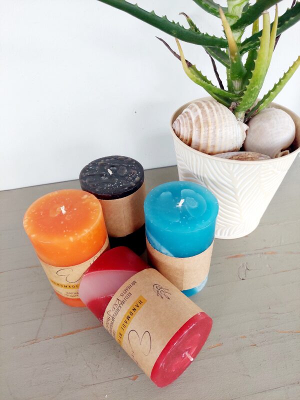 Pillar candles short