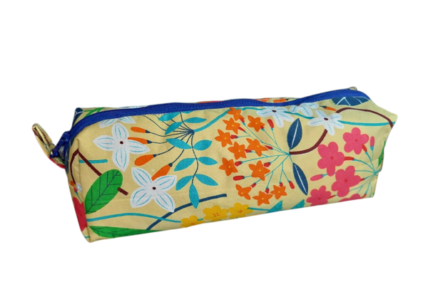 Boxy pouch