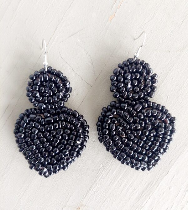 Beaded heart earrings - Image 3