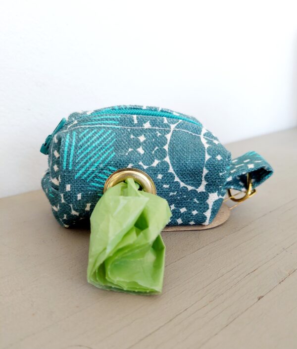 Pet poopy bag holder - Image 5